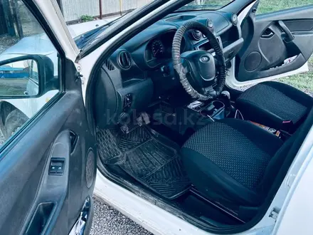 ВАЗ (Lada) Granta 2190 2017 года за 2 500 000 тг. в Актобе – фото 2