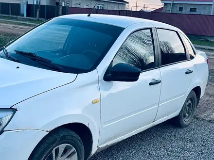 ВАЗ (Lada) Granta 2190 2017 года за 2 500 000 тг. в Актобе – фото 3