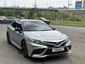 Toyota Camry 2021 года за 13 200 000 тг. в Алматы