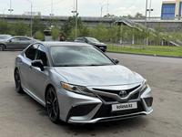 Toyota Camry 2021 года за 13 200 000 тг. в Алматы