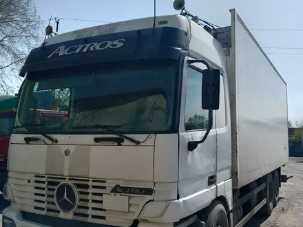 Mercedes-Benz  Actros 1998 года за 10 450 000 тг. в Астана