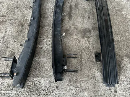 Усилитель заднего бампера Land Rover Range Rover sport L322 L320 за 30 000 тг. в Караганда – фото 2