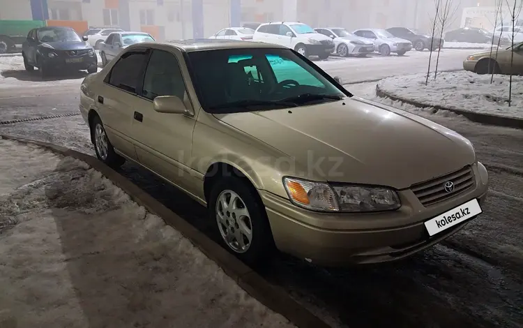 Toyota Camry 2000 годаүшін3 600 000 тг. в Алматы