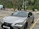Lexus ES 250 2018 годаүшін18 000 000 тг. в Атырау
