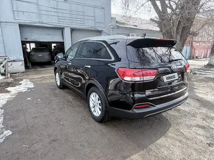 Kia Sorento 2017 года за 8 000 000 тг. в Уральск – фото 3