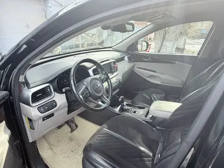 Kia Sorento 2017 года за 8 000 000 тг. в Уральск – фото 5