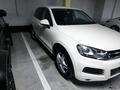 Volkswagen Touareg 2010 года за 8 000 000 тг. в Алматы – фото 25