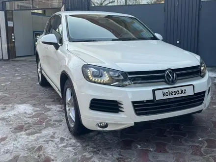Volkswagen Touareg 2010 года за 8 000 000 тг. в Алматы – фото 18