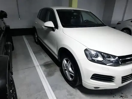 Volkswagen Touareg 2010 года за 8 000 000 тг. в Алматы