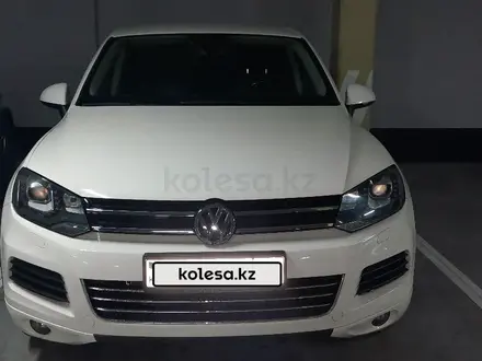 Volkswagen Touareg 2010 года за 8 000 000 тг. в Алматы – фото 7
