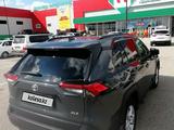 Toyota RAV4 2019 годаfor13 800 000 тг. в Актобе – фото 3