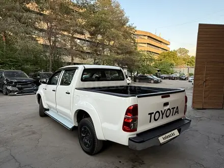 Toyota Hilux 2014 года за 7 900 000 тг. в Алматы – фото 4