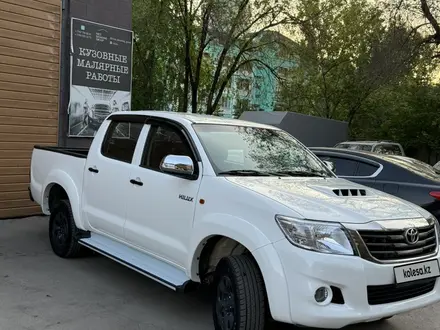 Toyota Hilux 2014 года за 7 900 000 тг. в Алматы – фото 2