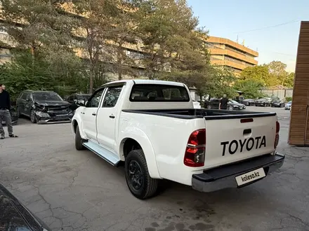 Toyota Hilux 2014 года за 7 900 000 тг. в Алматы – фото 5