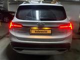 Hyundai Santa Fe 2023 года за 18 200 000 тг. в Караганда – фото 3