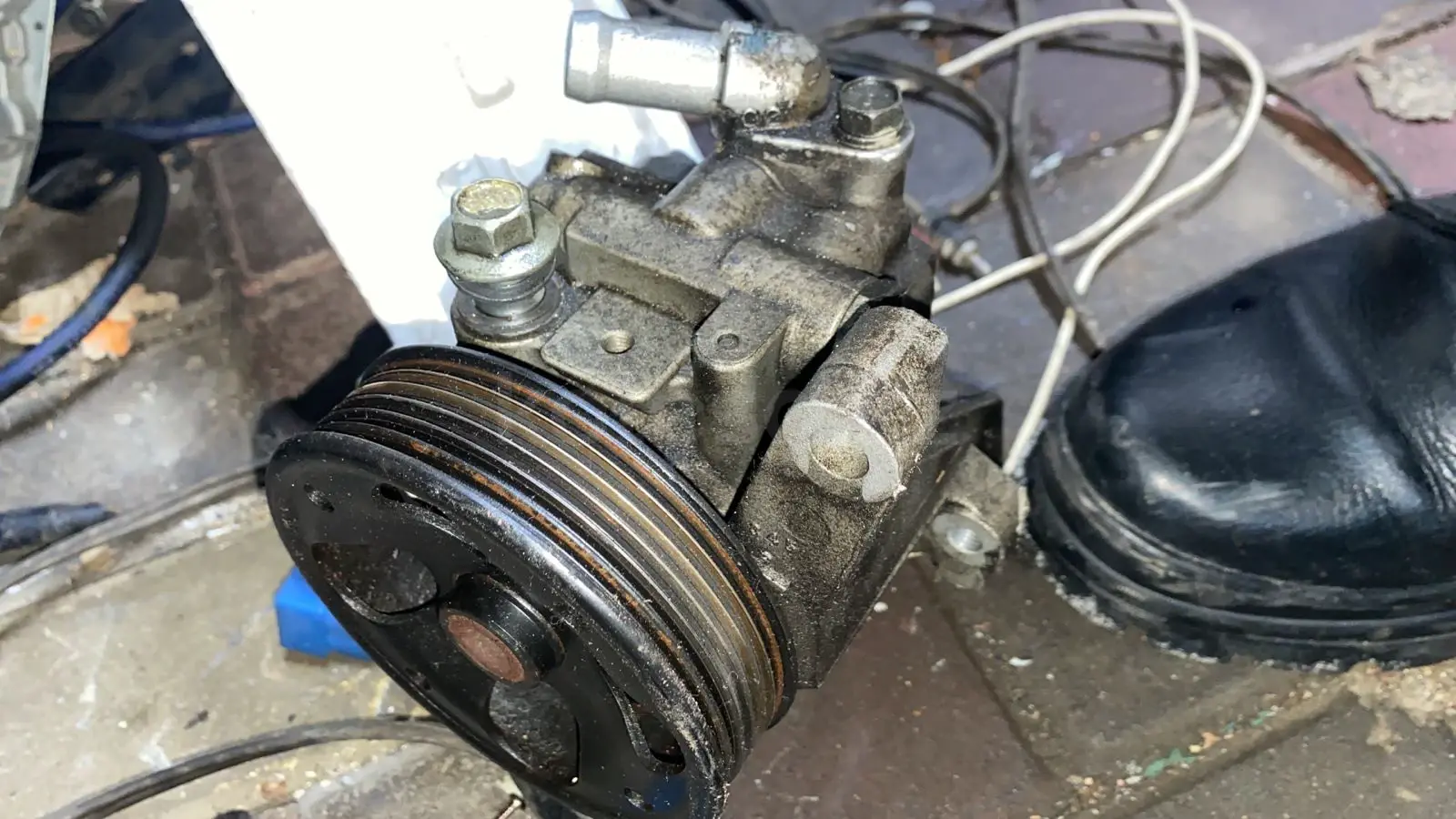 В Усть-Каменогорске - №169547268: купить запчасти на Колёсах