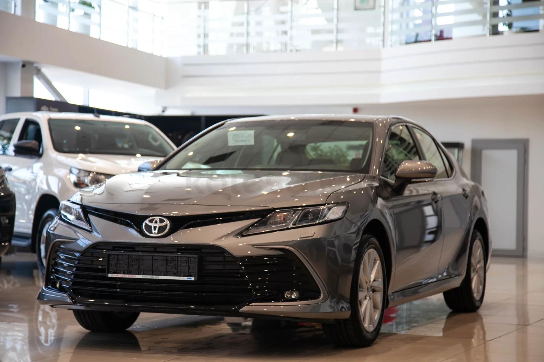 Toyota Camry Comfort 2024 г.