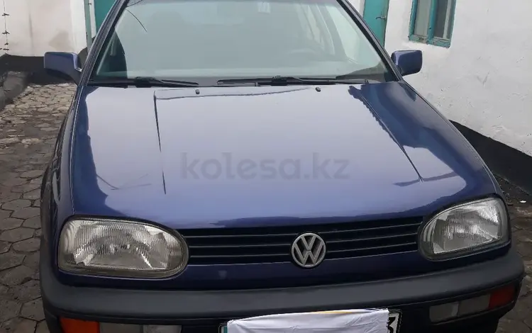 Volkswagen Golf 1994 годаүшін1 500 000 тг. в Атбасар