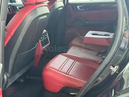 Porsche Cayenne Coupe 2021 года за 37 000 000 тг. в Алматы – фото 29