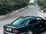 Mercedes-Benz E 230 1997 года за 1 780 000 тг. в Алматы – фото 3