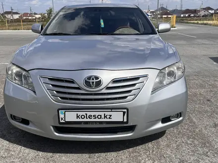Toyota Camry 2007 года за 5 300 000 тг. в Уральск – фото 3
