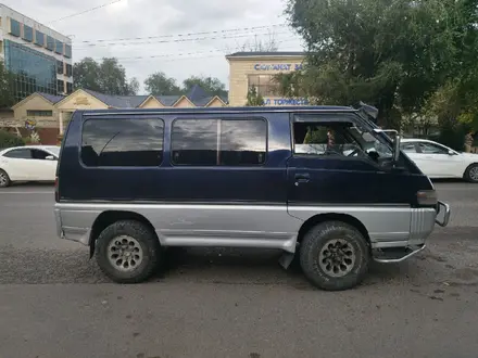 Mitsubishi Delica 1994 года за 1 900 000 тг. в Алматы – фото 2