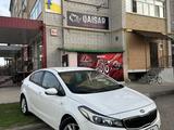 Kia Cerato 2018 года за 7 200 000 тг. в Уральск – фото 2