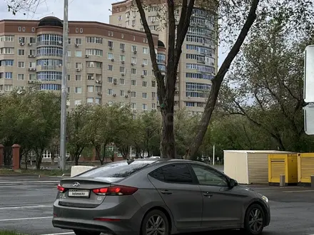Hyundai Elantra 2018 года за 5 300 000 тг. в Атырау – фото 7