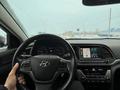 Hyundai Elantra 2018 года за 5 300 000 тг. в Атырау – фото 4