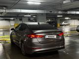 Hyundai Elantra 2018 года за 5 300 000 тг. в Атырау – фото 5