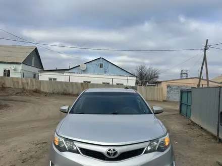 Toyota Camry 2012 года за 8 200 000 тг. в Атырау – фото 4