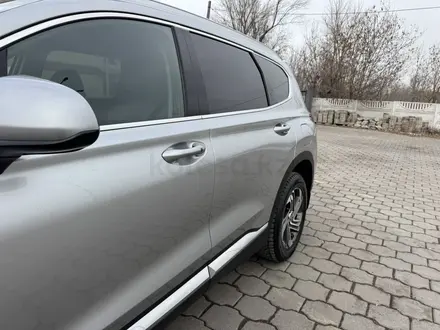 Hyundai Santa Fe 2022 года за 16 500 000 тг. в Караганда – фото 2