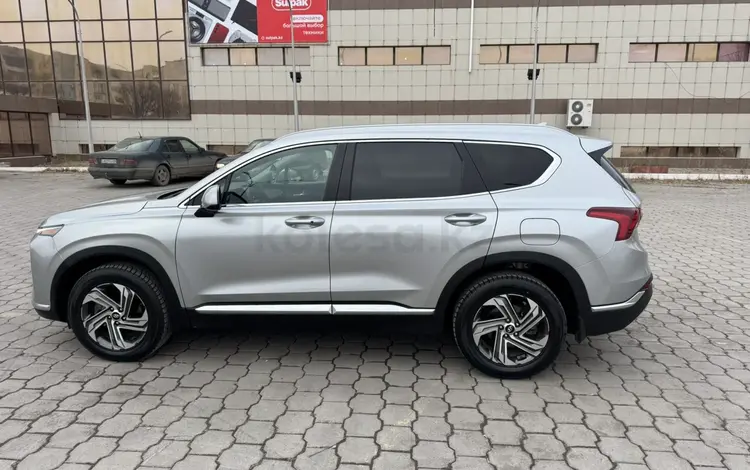 Hyundai Santa Fe 2022 года за 16 500 000 тг. в Караганда