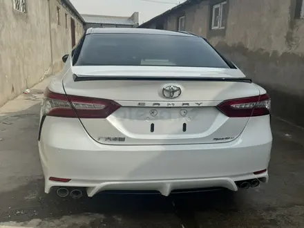 Toyota Camry 2021 года за 13 000 000 тг. в Шымкент – фото 4