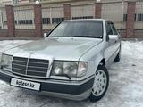 Mercedes-Benz E 200 1993 годаfor2 550 000 тг. в Алматы