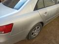 Hyundai Sonata 2006 годаfor4 500 000 тг. в Жанаозен – фото 2