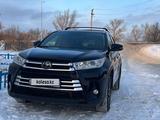 Toyota Highlander 2018 годаүшін17 800 000 тг. в Актобе