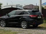 Toyota Highlander 2018 года за 16 500 000 тг. в Актобе