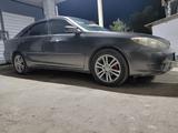 Toyota Camry 2005 года за 4 800 000 тг. в Шымкент – фото 2