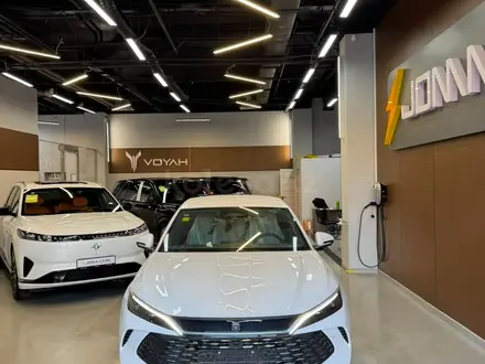 BYD Qin L DM-i Leading 2025 года за 10 300 000 тг. в Алматы – фото 2