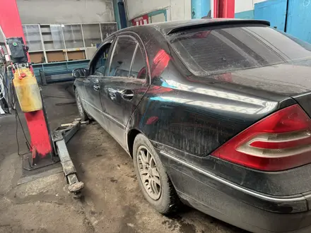 Mercedes-Benz C 240 2002 года за 2 800 000 тг. в Темиртау – фото 8