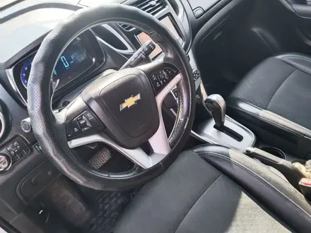 Chevrolet Tracker 2014 года за 5 000 000 тг. в Актобе – фото 9