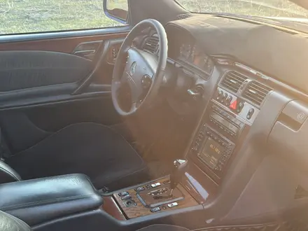 Mercedes-Benz E 320 2001 года за 3 500 000 тг. в Алматы – фото 8