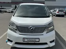 Toyota Vellfire, 2011