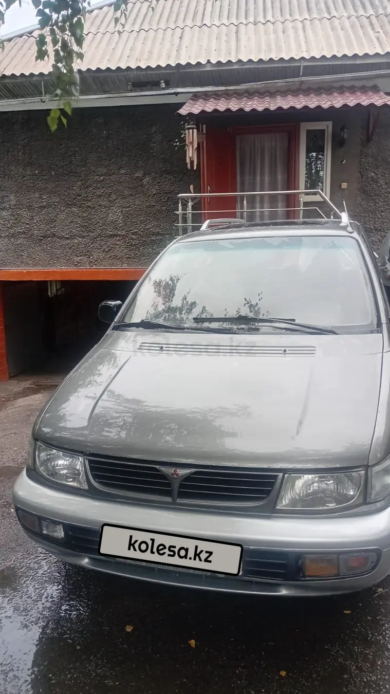 Mitsubishi Space Wagon, 1993