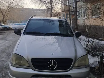 Mercedes-Benz ML 320 2001 года за 4 500 000 тг. в Усть-Каменогорск – фото 4
