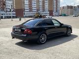 Mercedes-Benz E 320 2004 года за 5 300 000 тг. в Караганда – фото 2