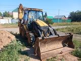 Caterpillar  428 2004 года за 15 000 000 тг. в Уральск