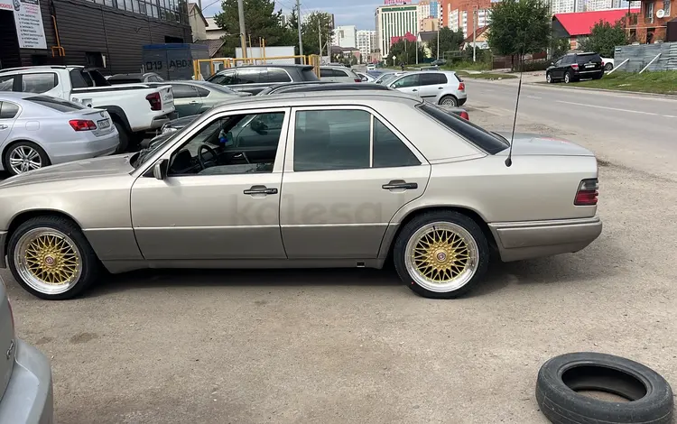 Mercedes-Benz E 280 1995 годаfor3 200 000 тг. в Астана