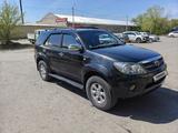 Toyota Fortuner 2007 годаүшін8 700 000 тг. в Семей – фото 2
